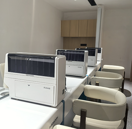 Mini 8 & & MSTS06 & & MSPW05 in Tertiary Hospital blood draw center